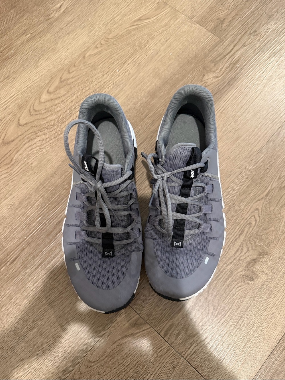 Nike Gray Metcon - Mens size 9 - Picture 2 of 6